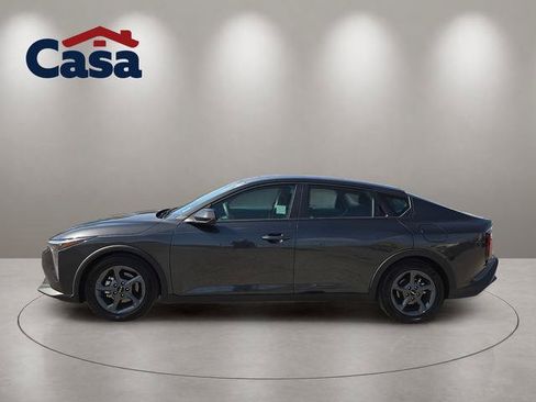 Used 2025 Kia K4 FWD image 3
