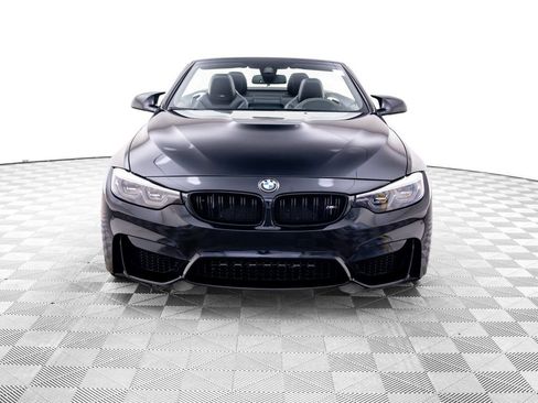 Used 2018 BMW M4 Convertible RWD image 9