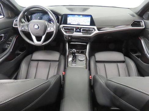 Used 2022 BMW 330i Sedan w/ Driving Assistance Package RWD image 14