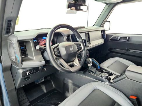 Used 2024 Ford Bronco Black Diamond image 16