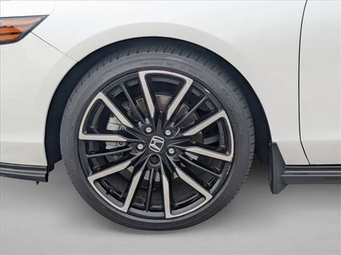 Used 2023 Honda Accord Touring image 19