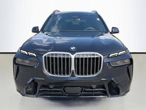 Used 2024 BMW X7 xDrive40i w/ M Sport Package image 8