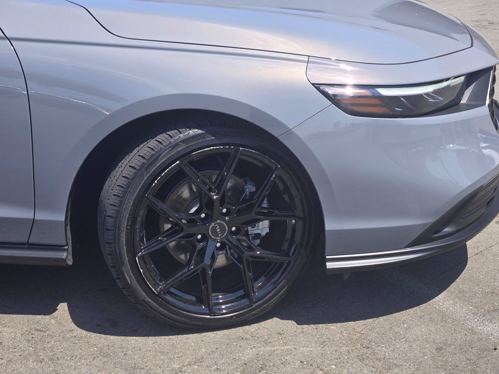 Certified 2025 Honda Accord Sport image 9