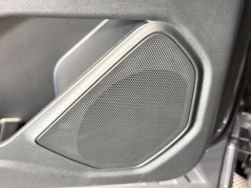 Certified 2023 Ford Explorer XLT w/ Equipment Group 202A image 17