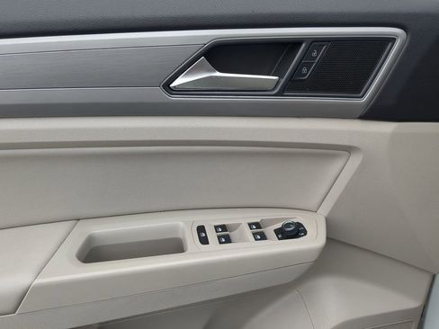 Used 2018 Volkswagen Atlas SE image 13