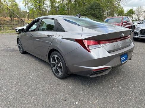 Certified 2023 Hyundai Elantra SEL w/ Convenience Package FWD image 4