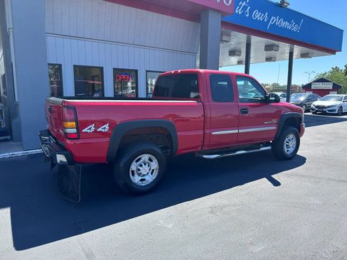 Used 2004 GMC Sierra 2500 SLE w/ Heavy-Duty Power Package AWD/4WD image 30