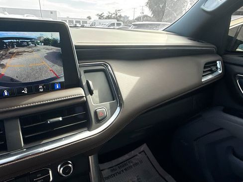 Used 2022 GMC Yukon SLT w/ SLT Luxury Package image 24