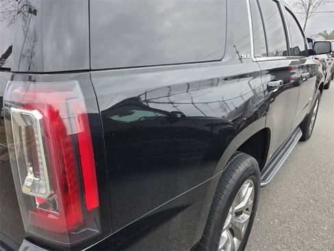 Used 2020 GMC Yukon SLE w/ SLE Value Package image 7