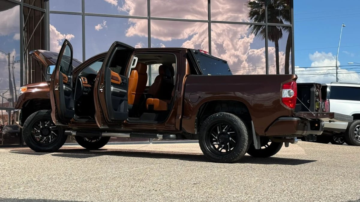 Used 2015 Toyota Tundra 1794 Edition AWD/4WD image 29