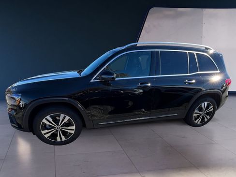 Certified 2025 Mercedes-Benz GLB 250 4MATIC image 2