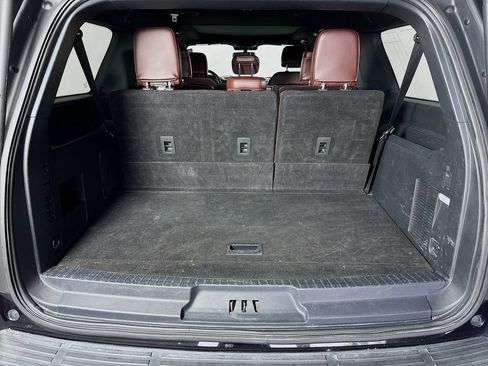 Used 2022 Ford Expedition Max Limited AWD/4WD image 28
