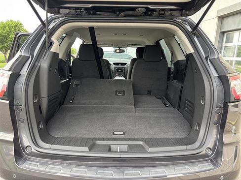 Used 2017 Chevrolet Traverse LT AWD/4WD image 31
