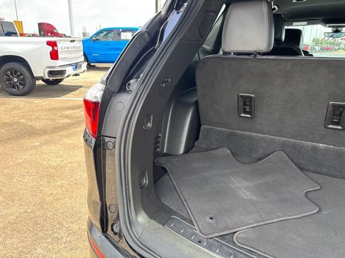 Used 2024 Buick Enclave Premium FWD image 15