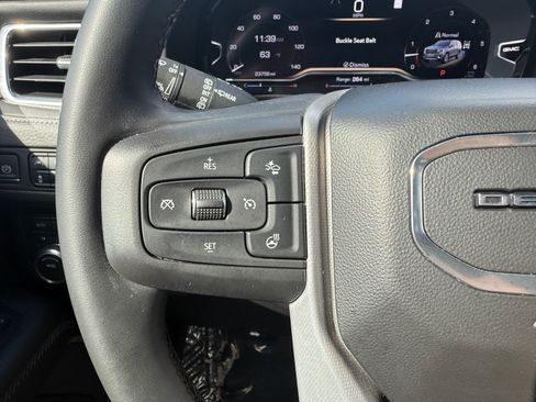 Used 2023 GMC Yukon Denali image 27