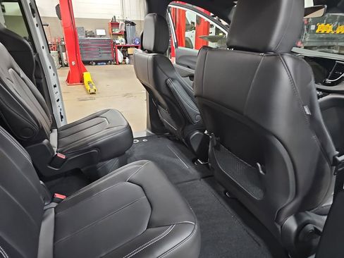 New 2026 Chrysler Voyager LX image 11