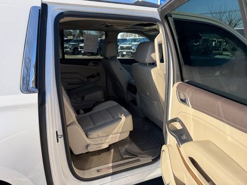 Used 2019 GMC Yukon XL Denali w/ Denali Ultimate Package image 21