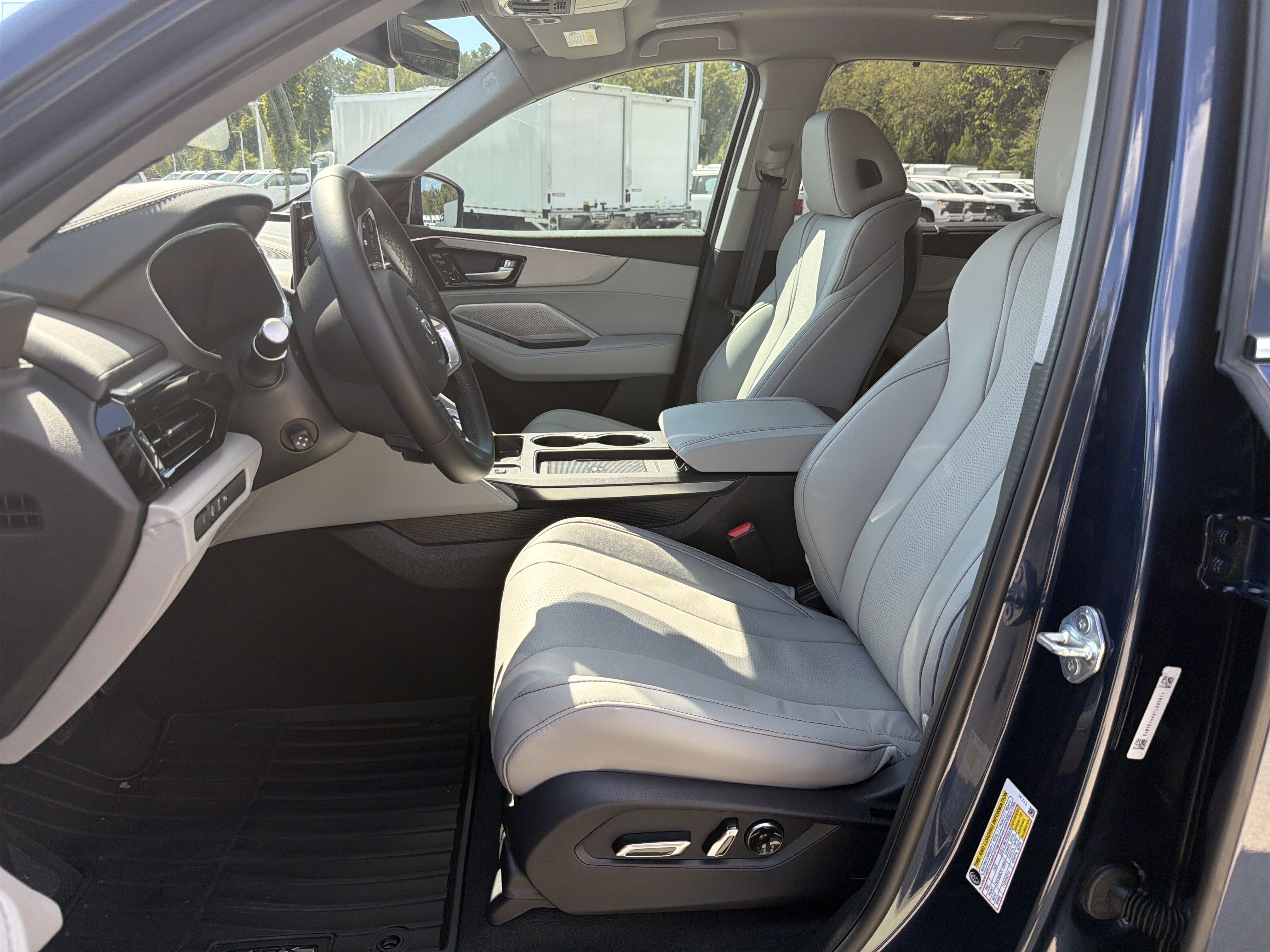 Certified 2026 Acura MDX w/ Technology Package AWD/4WD image 16