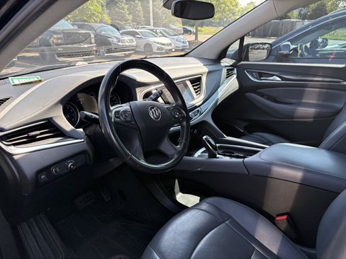 Used 2019 Buick Enclave Essence FWD image 8