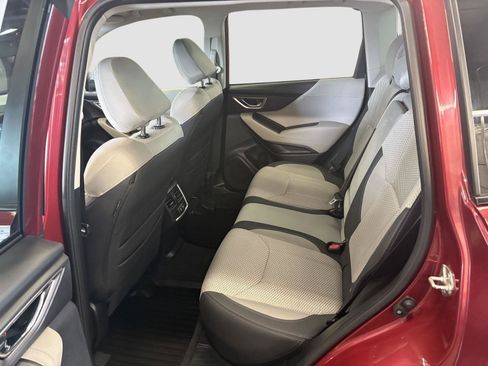 Used 2022 Subaru Forester Premium AWD/4WD image 22