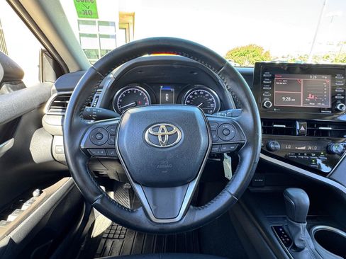 Used 2023 Toyota Camry SE w/ Protection Package (Q2) (TMS) FWD image 15
