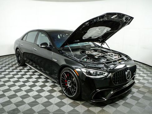 Used 2025 Mercedes-Benz S 63 AMG S image 37