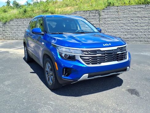 Certified 2024 Kia Seltos LX AWD/4WD image 4
