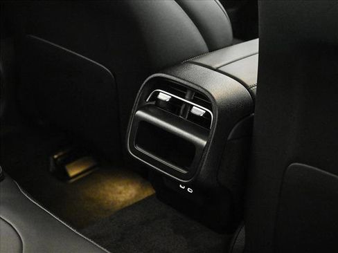 New 2026 Mercedes-Benz E 53 AMG 4MATIC Sedan image 19