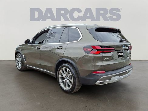 Used 2024 BMW X5 xDrive40i w/ Premium Package image 4