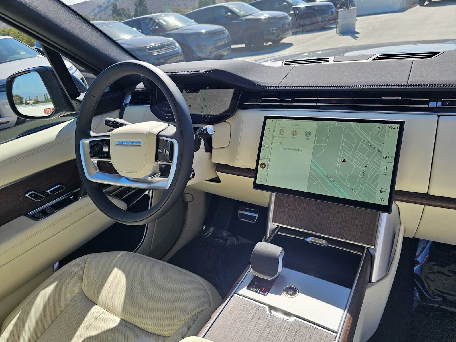 New 2026 Land Rover Range Rover SE AWD/4WD image 11