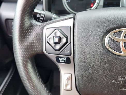 Used 2016 Toyota 4Runner SR5 AWD/4WD image 18