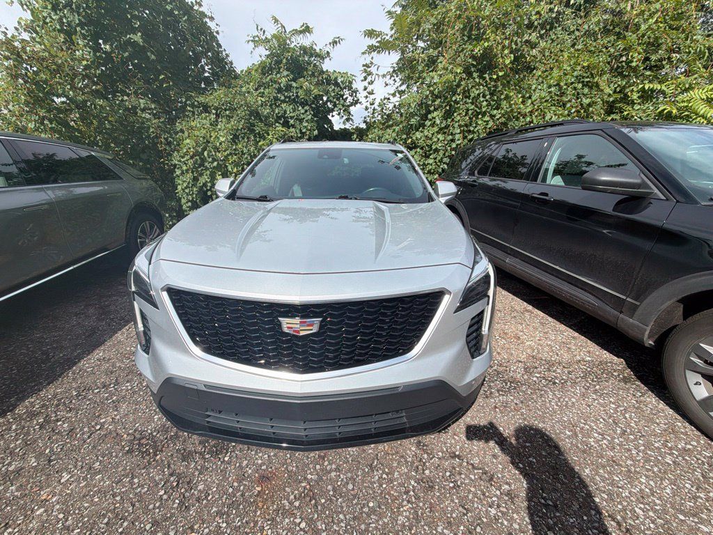 Used 2020 Cadillac XT4 Sport w/ Driver Awareness Package AWD/4WD image 2