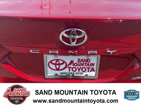 Used 2022 Toyota Camry XSE image 10