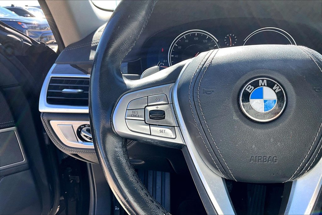 Used 2019 BMW 740i RWD image 20