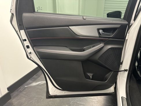 Used 2023 Acura MDX A-Spec image 16