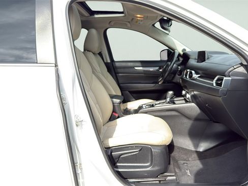 Used 2018 MAZDA CX-5 Touring w/ Preferred Equipment Package image 11