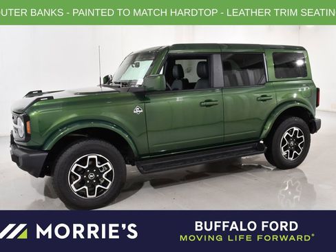 Used 2025 Ford Bronco Outer Banks AWD/4WD image 1