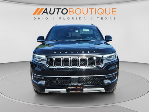 Used 2024 Jeep Wagoneer Series II w/ Flexible Seating Group AWD/4WD image 8