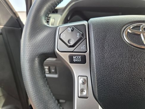 Used 2022 Toyota 4Runner Limited AWD/4WD image 25