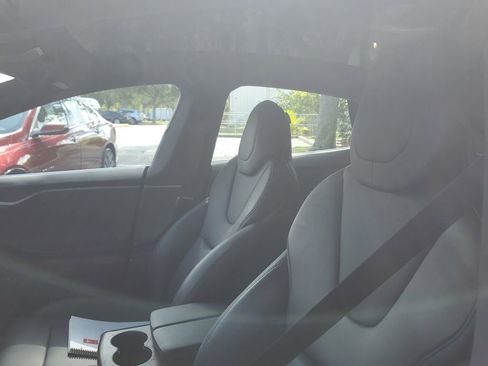 Used 2019 Tesla Model S Long Range AWD/4WD image 21