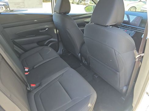 Used 2026 Hyundai Tucson SE image 11