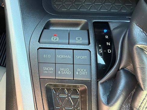 Certified 2025 Toyota RAV4 XLE Premium AWD/4WD image 25