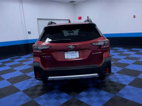 Used 2021 Subaru Outback Limited image 7