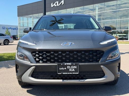 Used 2022 Hyundai Kona SE AWD/4WD image 2