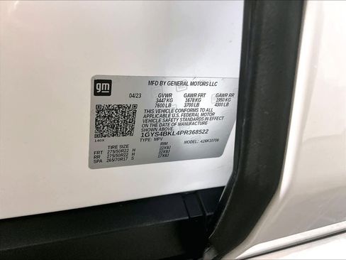 Used 2023 Cadillac Escalade Premium Luxury w/ Performance Package image 36