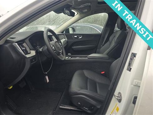 Used 2025 Volvo XC60 B5 Plus image 2