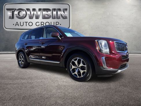 Used 2020 Kia Telluride EX w/ Towing Package FWD image 2