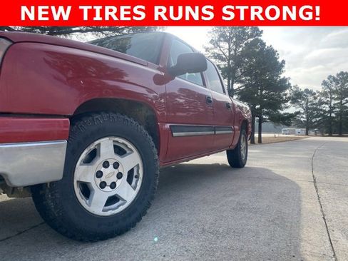 Used 2006 Chevrolet Silverado 1500 LT w/ Light Duty Power Package image 2