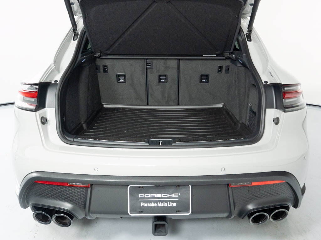 Certified 2026 Porsche Macan Turbo AWD/4WD image 53
