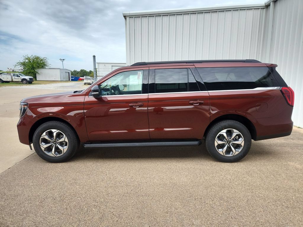 New 2027 Ford Expedition Max Active RWD image 5